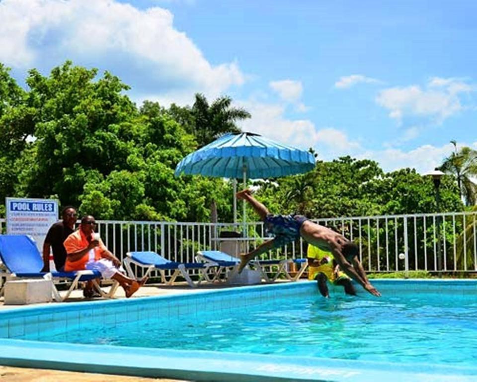 El Greco Resort Montego Bay Buitenkant foto